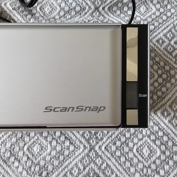 Fujitsu ScanSnap s1300… BRICK